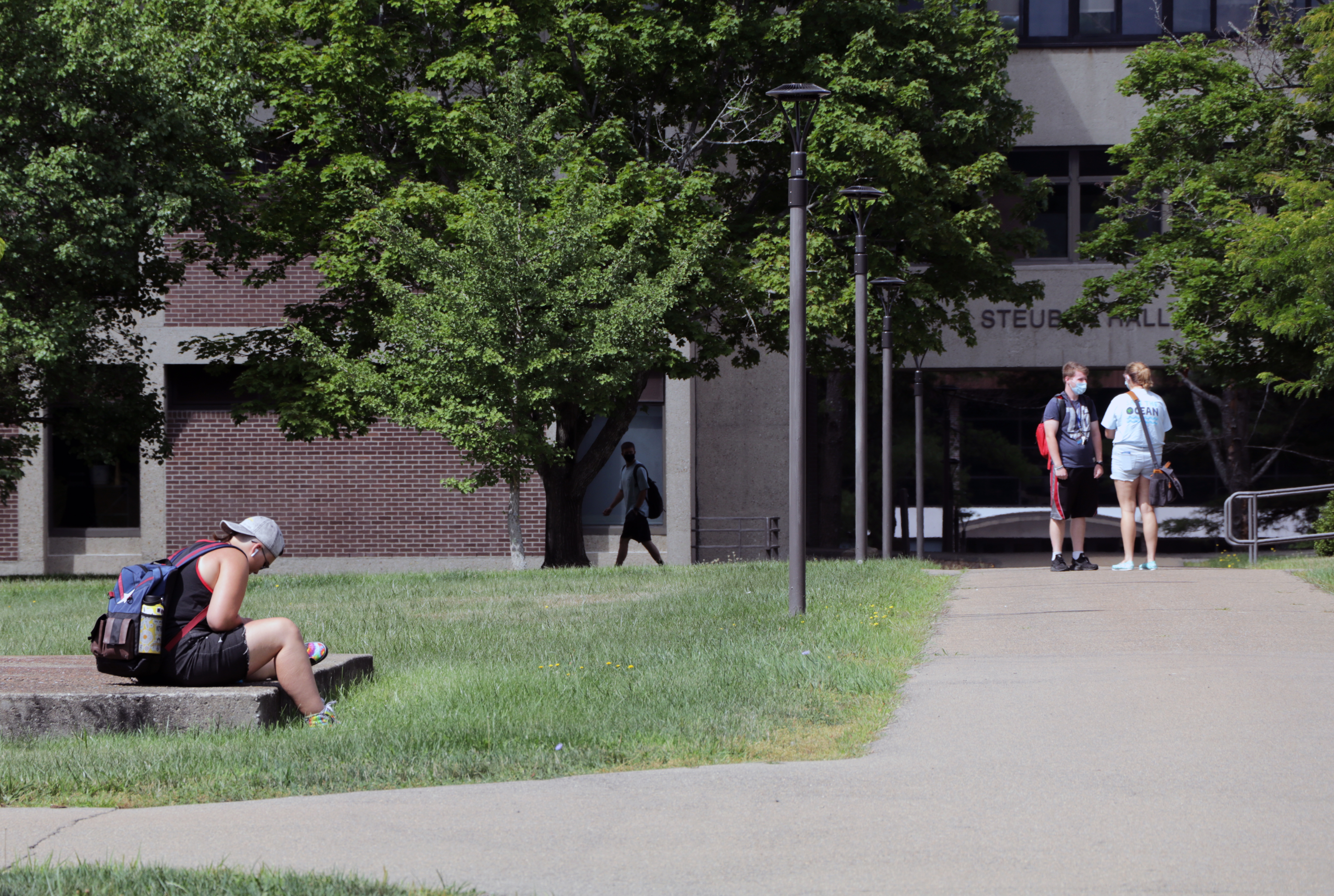 students on first day fall 2020 campus